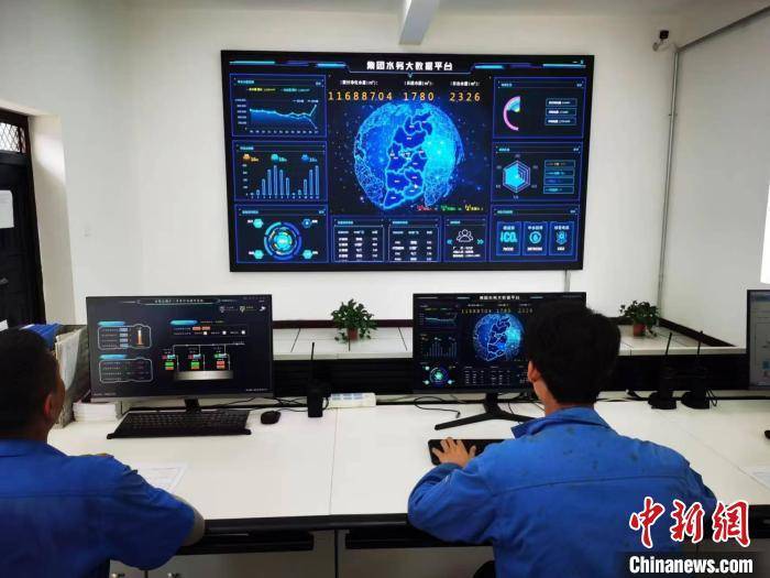 从“采乌金”到“植绿金” 能源大省的绿色突围
