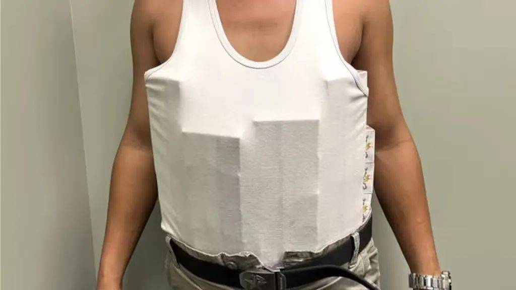 身藏1620支香烟，亚裔被新西兰拒绝入境！