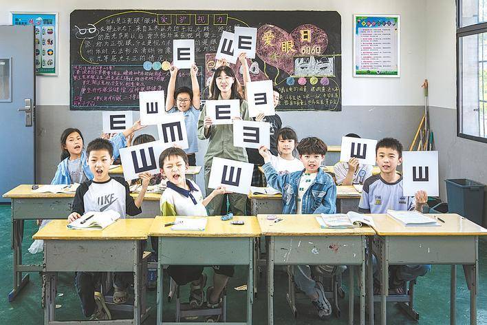 电力爱心教室打造健康光环境