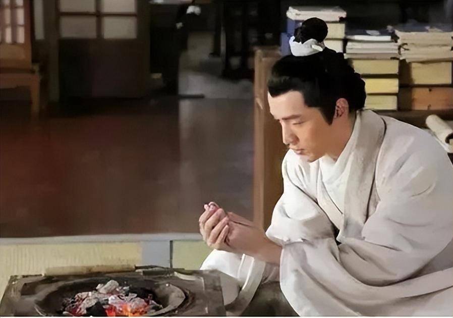 宋朝以前没棉花，古人穿纸衣、盖纸被，为何照样不受冻？